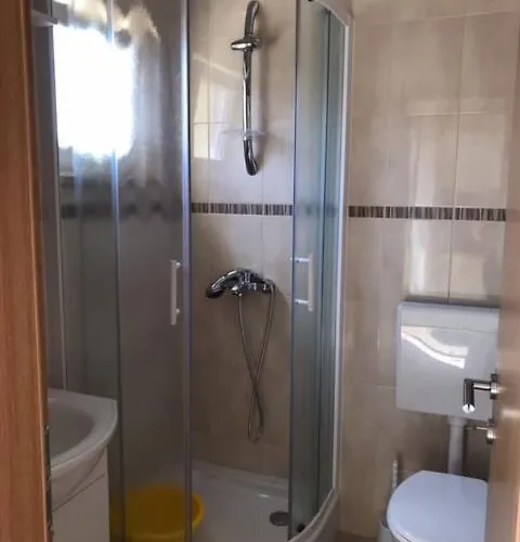 Near The Beach-ilda Radonic * Jelsa (Hvar)