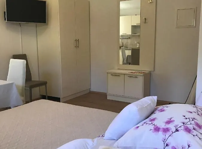 Daire Near The Beach-ilda Radonic *